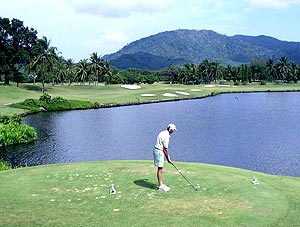 phuketcountryclub03.jpg (20588 bytes)